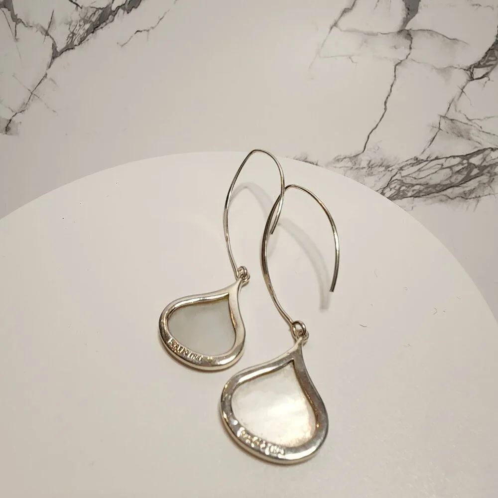 925 Dangle White Shell Earrings